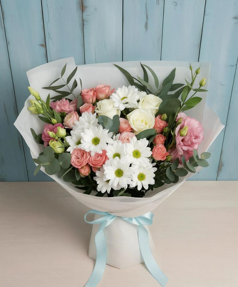 Букет цветов из: Розы, Лизиантусы и Хризантемы в Спасское Тульская область
