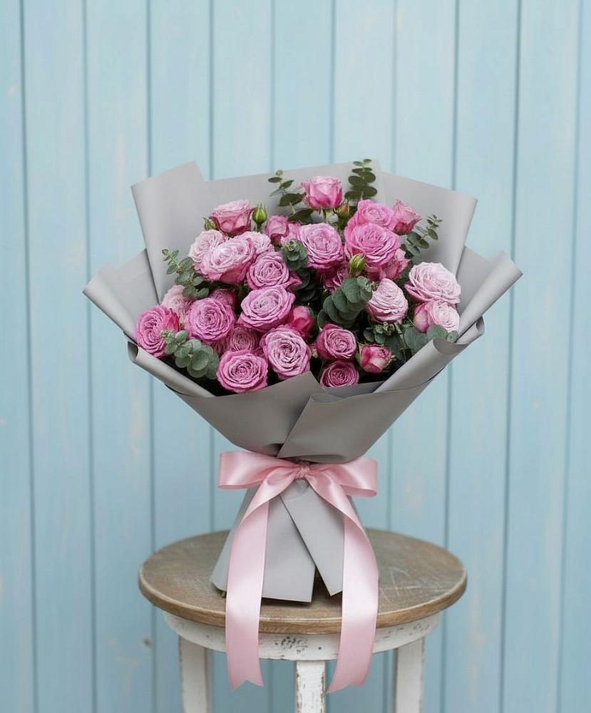 Букет цветов из: Розы в Спасское Тульская область