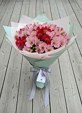 Букет цветов из:  Альстромерии в Спасское Тульская область