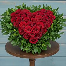 Цветочная композиция из Розы в виде сердца в Спасское Тульская область