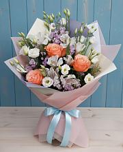 Букет цветов из:  Лизиантусы, Розы, Альстромерии и Гипсофила в Спасское Тульская область