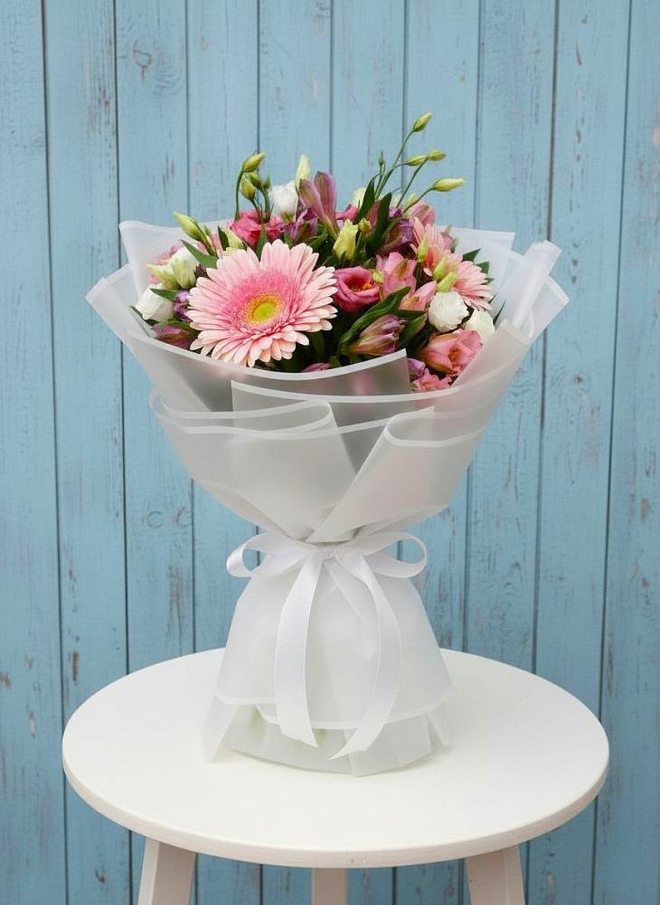 Букет цветов из: Герберы, Альстромерии и Лизиантусы в Спасское Тульская область