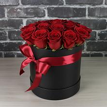 Цветочная композиция из Розы в шляпной коробке в Спасское Тульская область