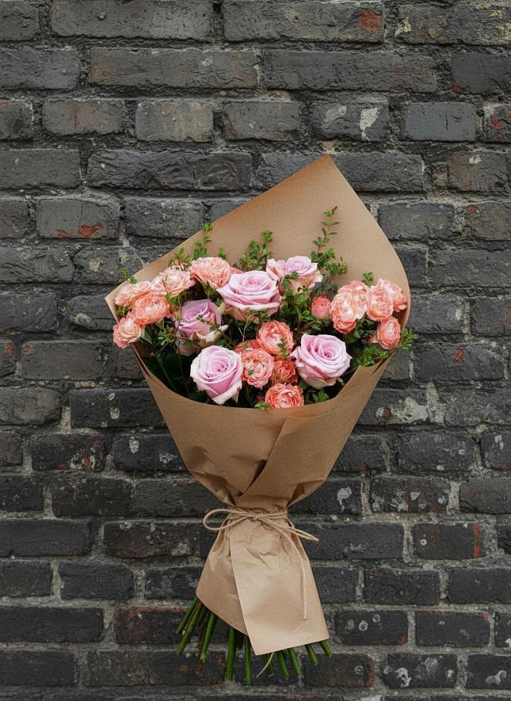 Букет цветов из: Розы в Спасское Тульская область