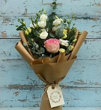 Букет цветов из:  Розы и Лизиантусы в Спасское Тульская область