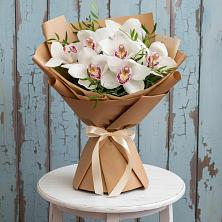 Букет цветов из:  Орхидеи и Розы в Спасское Тульская область